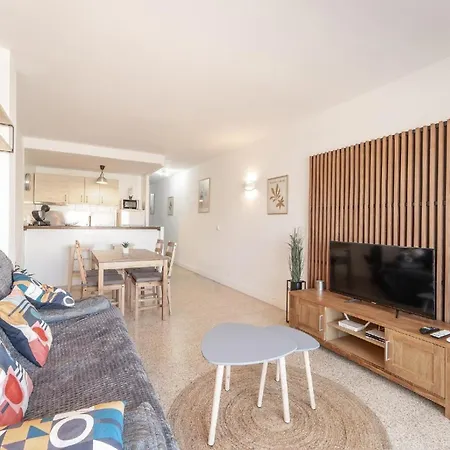 Fuer 4 Personen Ca 40 Qm In Empuriabrava, Costa Brava Golf De Roses